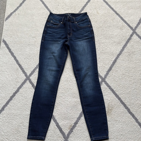 Maurices Ever flex high rise Skinny Jeans - Picture 2 of 4